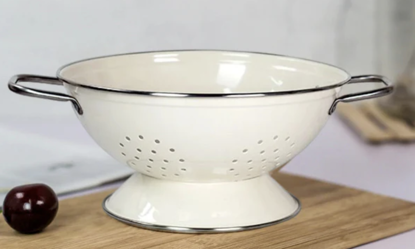 Colander in Cream